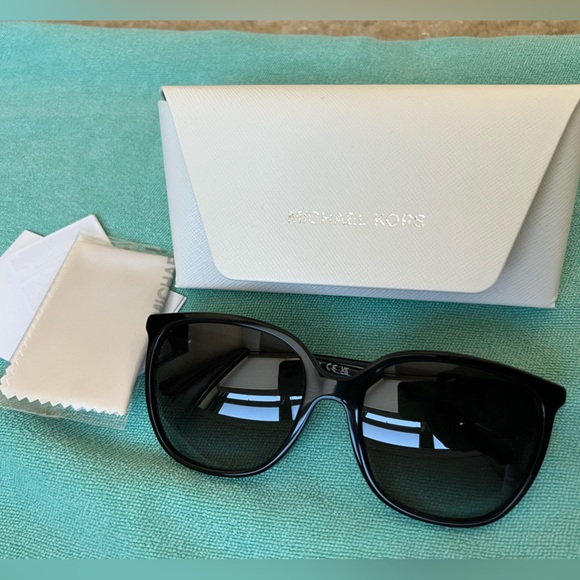 MICHAEL Michael Kors Accessories - MK sunglasses